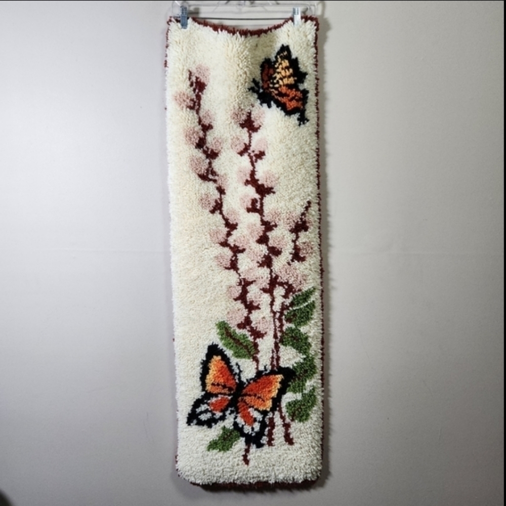 Vintage hand-made crochet floral with buttufly rectangular rug/mat/runner